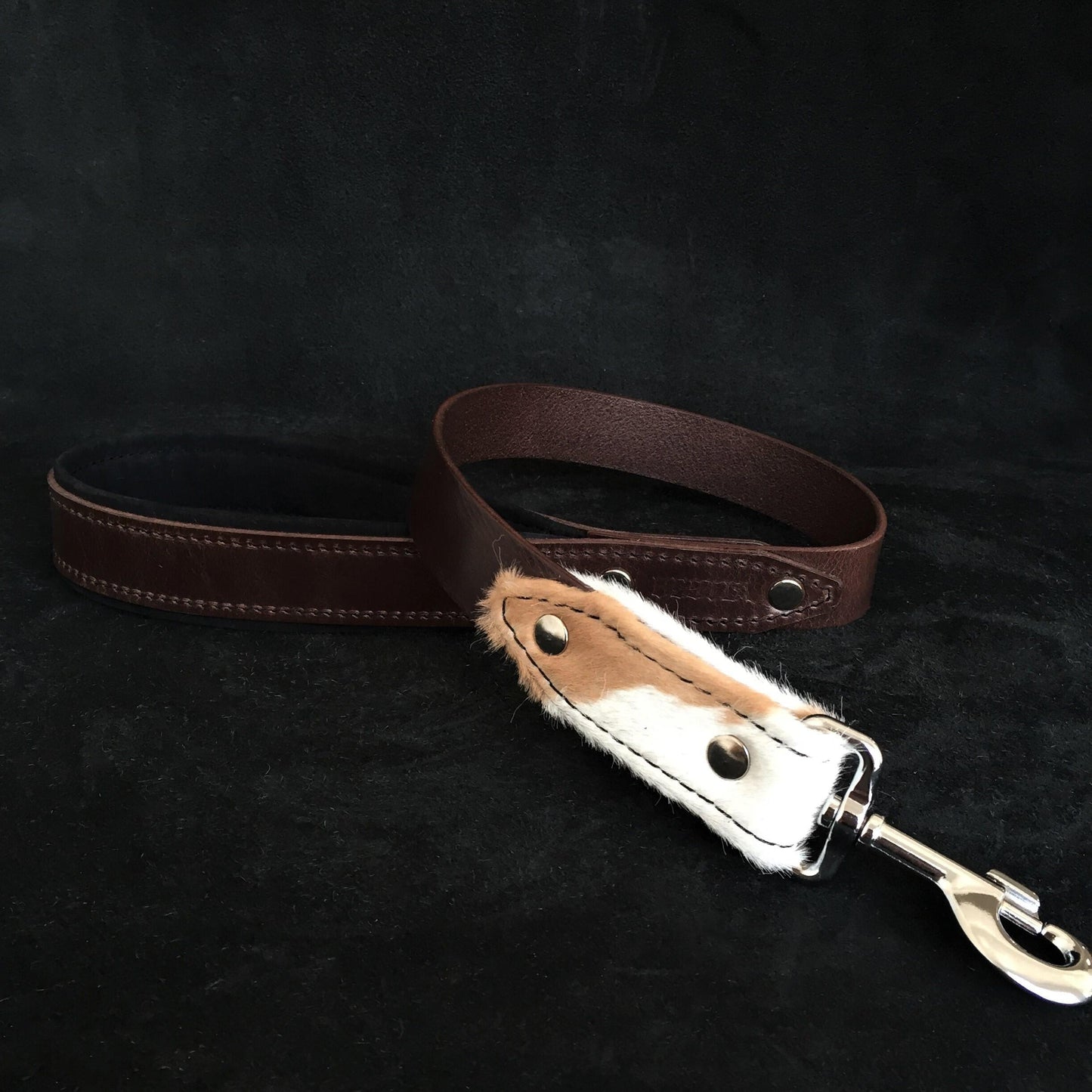 "Radice” Leash – natural strength, quiet elegance