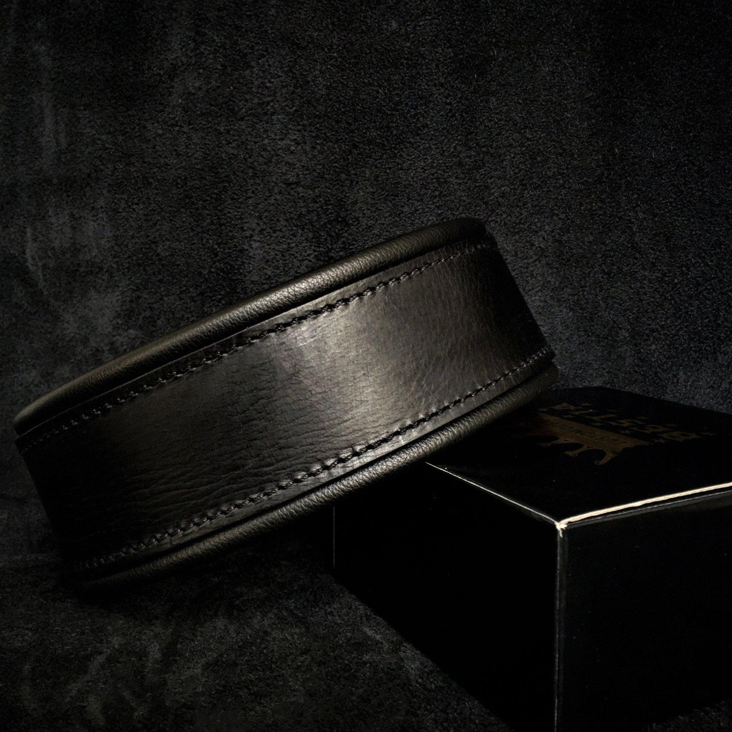 "Origine" collar Black Edition